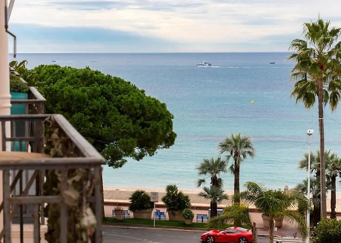 Apartment Le Miramar Sea View Cannes
